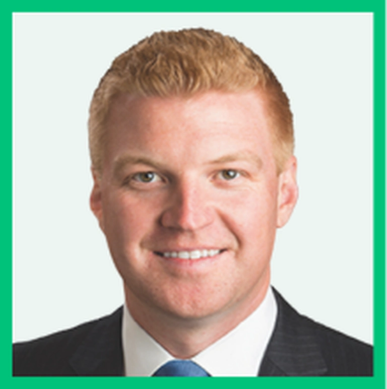 Halladay Headshot 2x 1